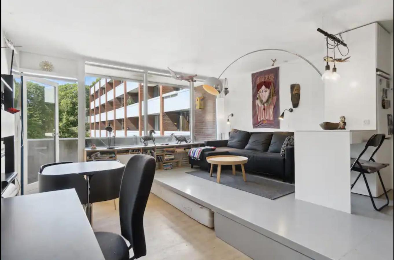 Apartment First Row With Balcony To The Ramparts